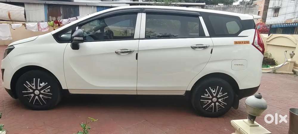 Mahindra Marazzo Plus 7 2023 Diesel