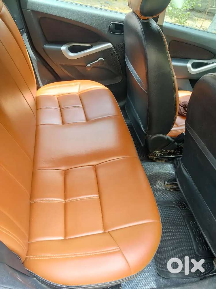 Ford Figo 2011 Petrol 120000 Km Driven