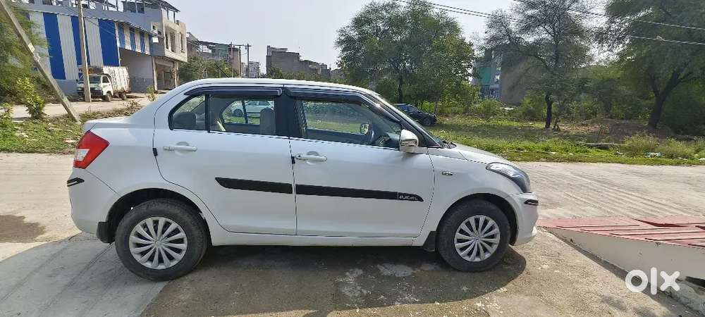 Maruti Suzuki Dzire 2015 Diesel 78000 Km Driven