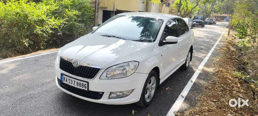 Skoda Rapid 1.6 Ambition 2012 Diesel