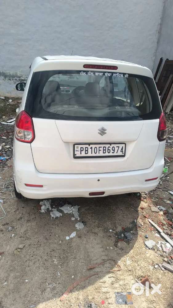 Maruti Suzuki Ertiga 2015 Diesel 118000 Km Driven New Conditions