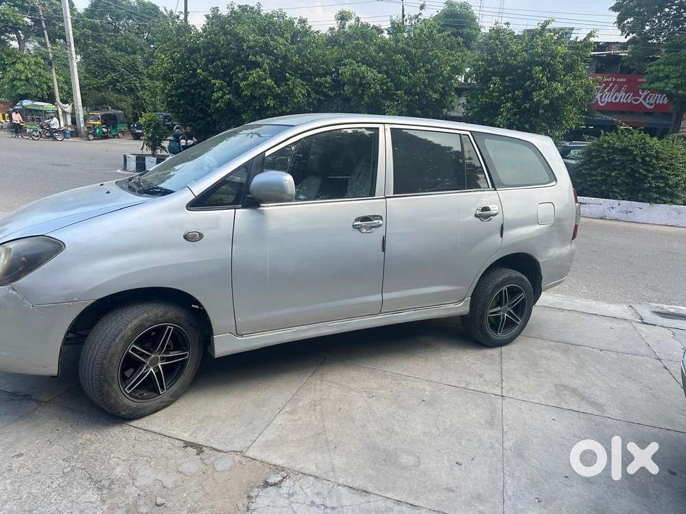 Toyota Innova 2.5 G (diesel) 8 Seater, 2009, Diesel