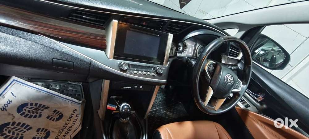 Toyota Innova Crysta 2.4 V 8 Str, 2017, Diesel
