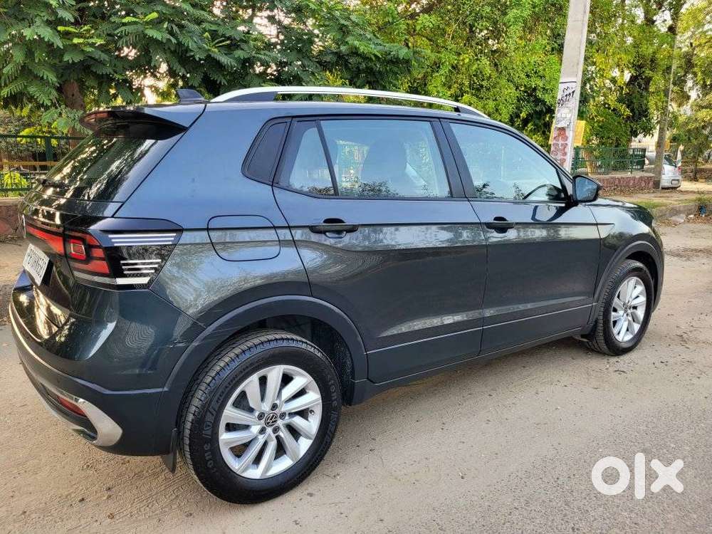 Volkswagen Taigun 1.0 Tsi Highline At, 2022, Petrol