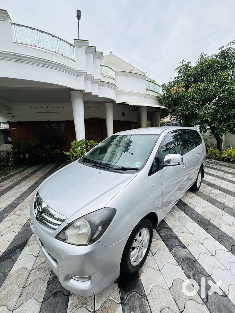 Toyota Innova 2.5 V 7 Str, 2011, Diesel