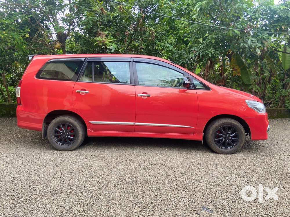 Toyota Innova Diesel 2014