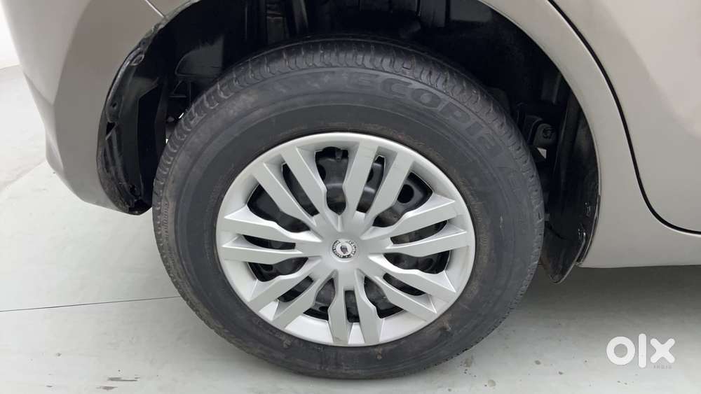 Maruti Suzuki Swift Vvt Vxi, 2021, Petrol