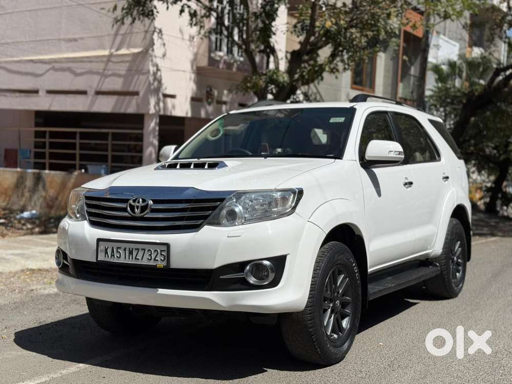 Toyota Fortuner 4x2 Manual, 2015, Diesel
