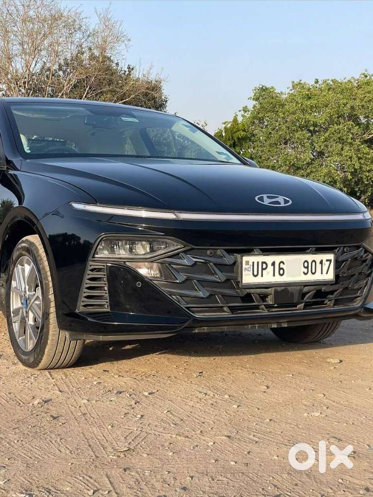 Hyundai Verna Sx(o) Petrol At, 2025, Petrol