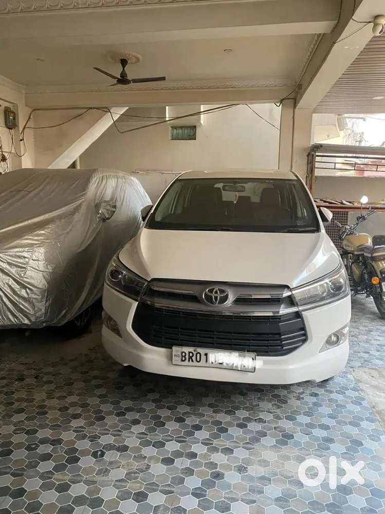 Toyota Crysta 2.4 V,2017 Model,patna Number,is For Sale