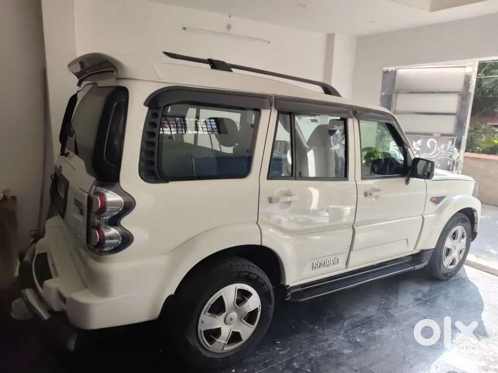 Mahindra Scorpio 2017 Diesel 57200 Km Driven