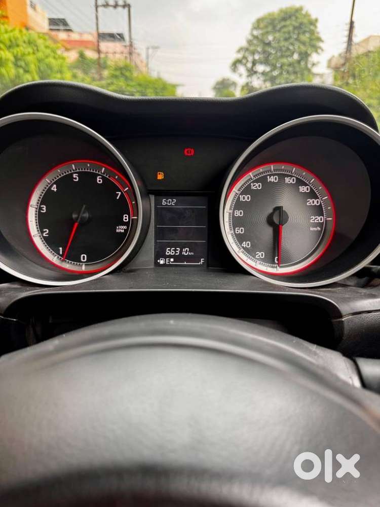 Maruti Suzuki Swift Vxi + Manual, 2021, Petrol