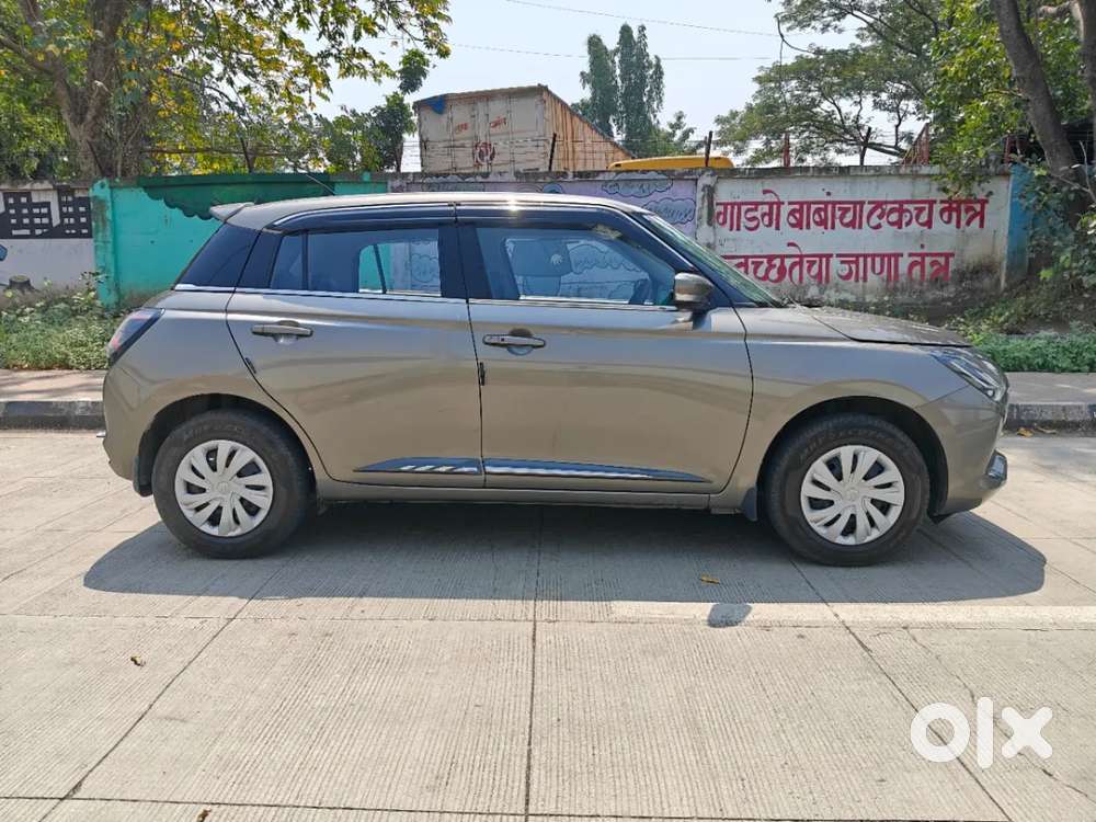 Maruti Suzuki Swift Vxi, 2025, Petrol