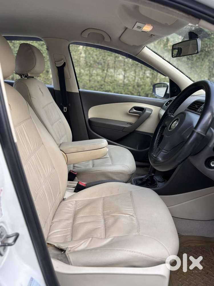 Volkswagen Vento 2010-2013 Petrol Trendline, 2011, Petrol