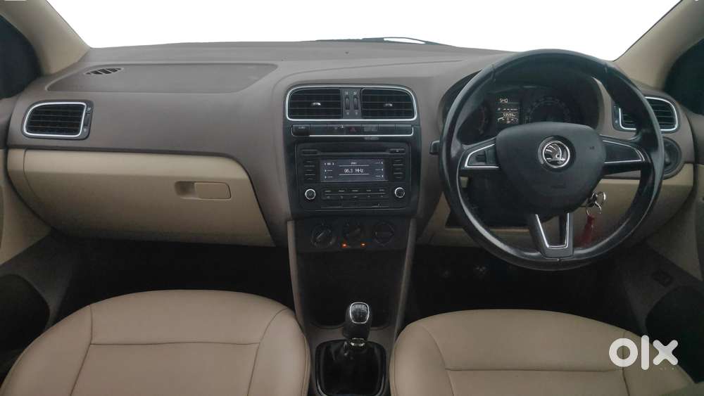 Skoda Rapid 1.6 Mpi Ambition, 2016, Petrol