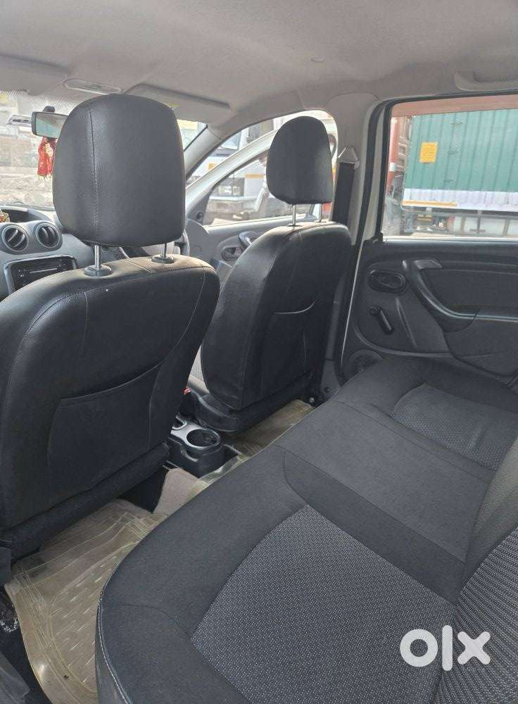 Renault Duster 1.5 Petrol Rxe, 2015, Petrol