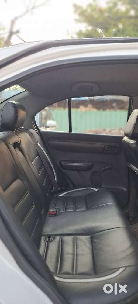 Maruti Suzuki Swift Dzire Tour, 2014, Diesel