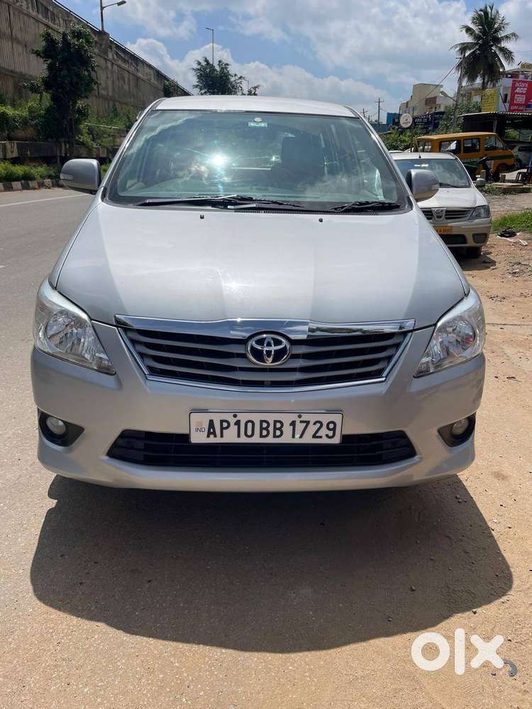 Toyota Innova 2.5v