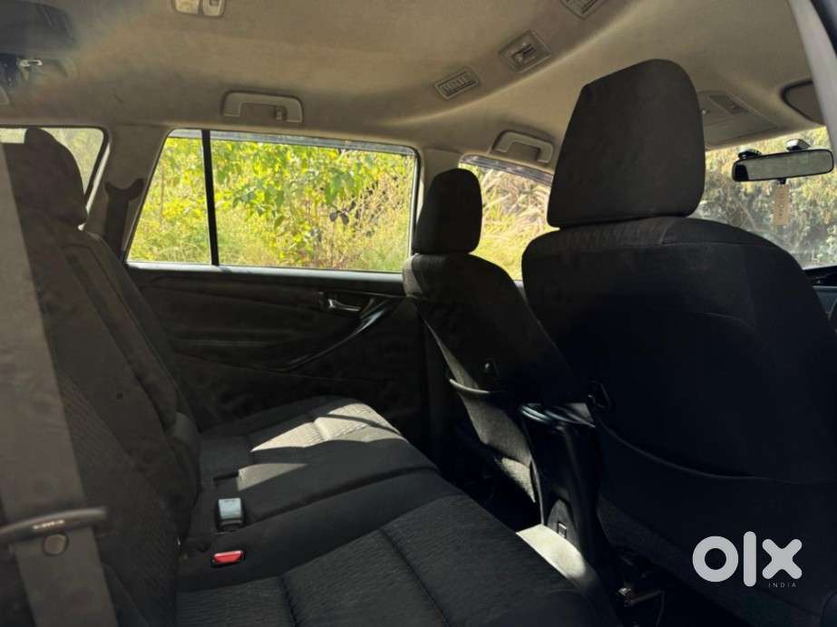 Toyota Innova Crysta [2020-ongoing] 2.4 Gx At 8 Str, 2021, Diesel