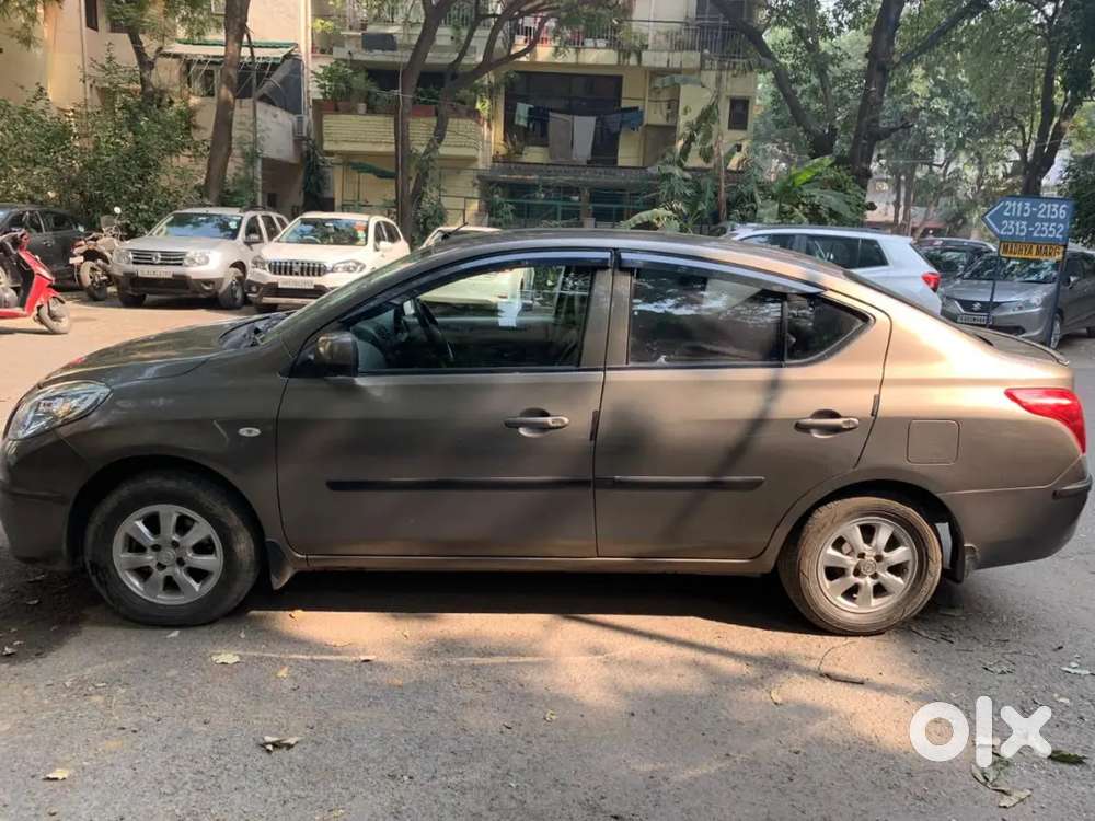 Nissan Sunny 2015 Petrol