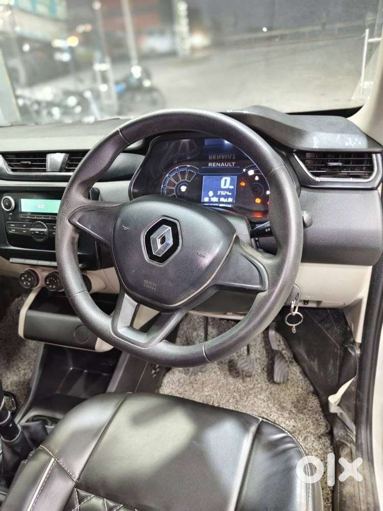 Renault Triber Rxl, 2023, Petrol