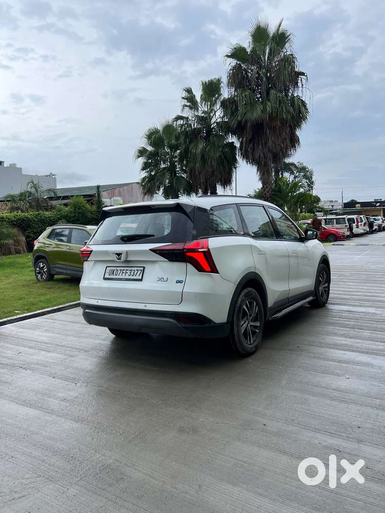 Mahindra Xuv700 2.0 Ax 5 Petrol Mt Str, 2022, Diesel