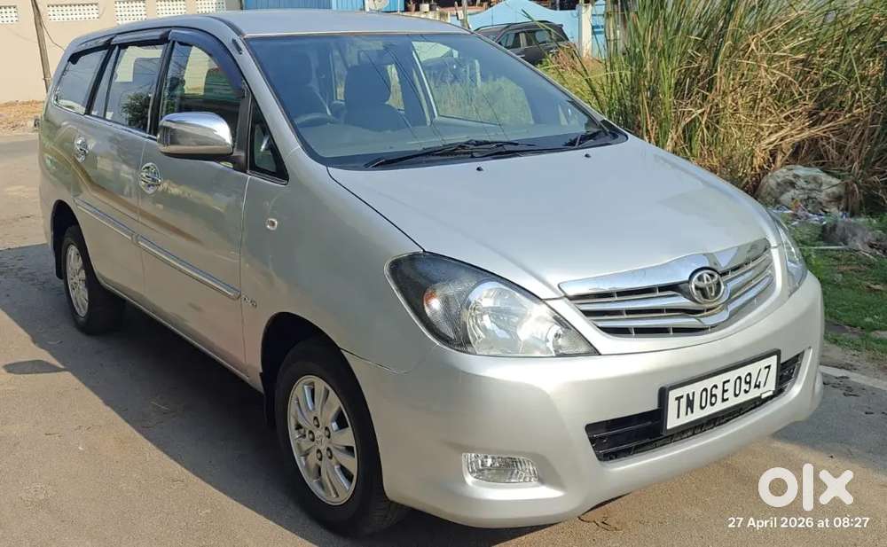 Toyota Innova 2011 Diesel Well Maintained