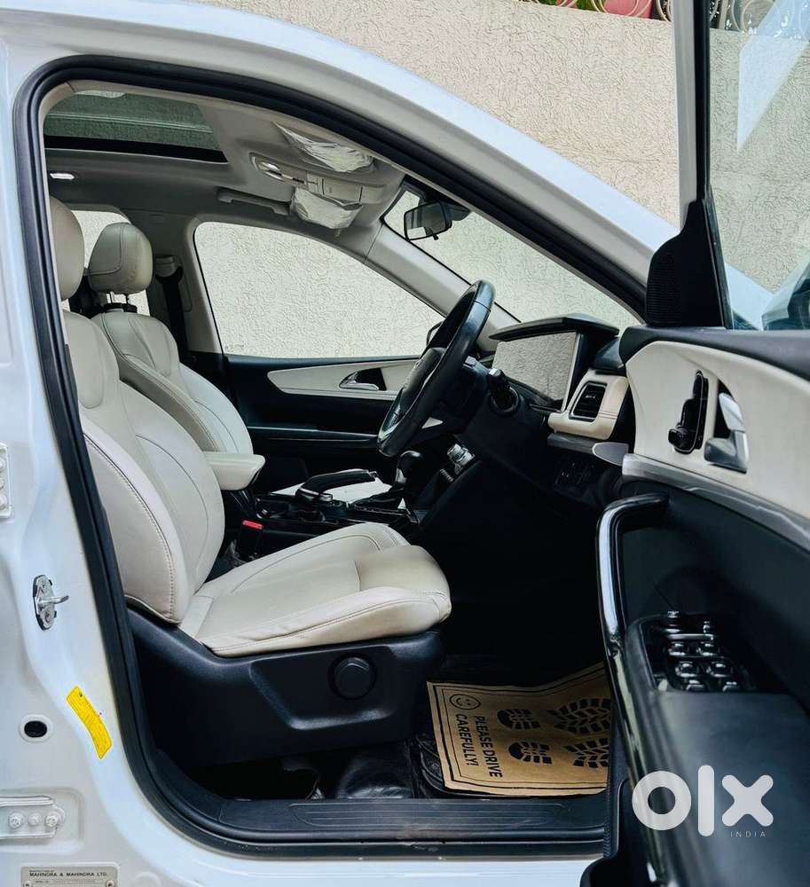 Mahindra Xuv700 2.2 Ax 7 Diesel At Str, 2023, Diesel