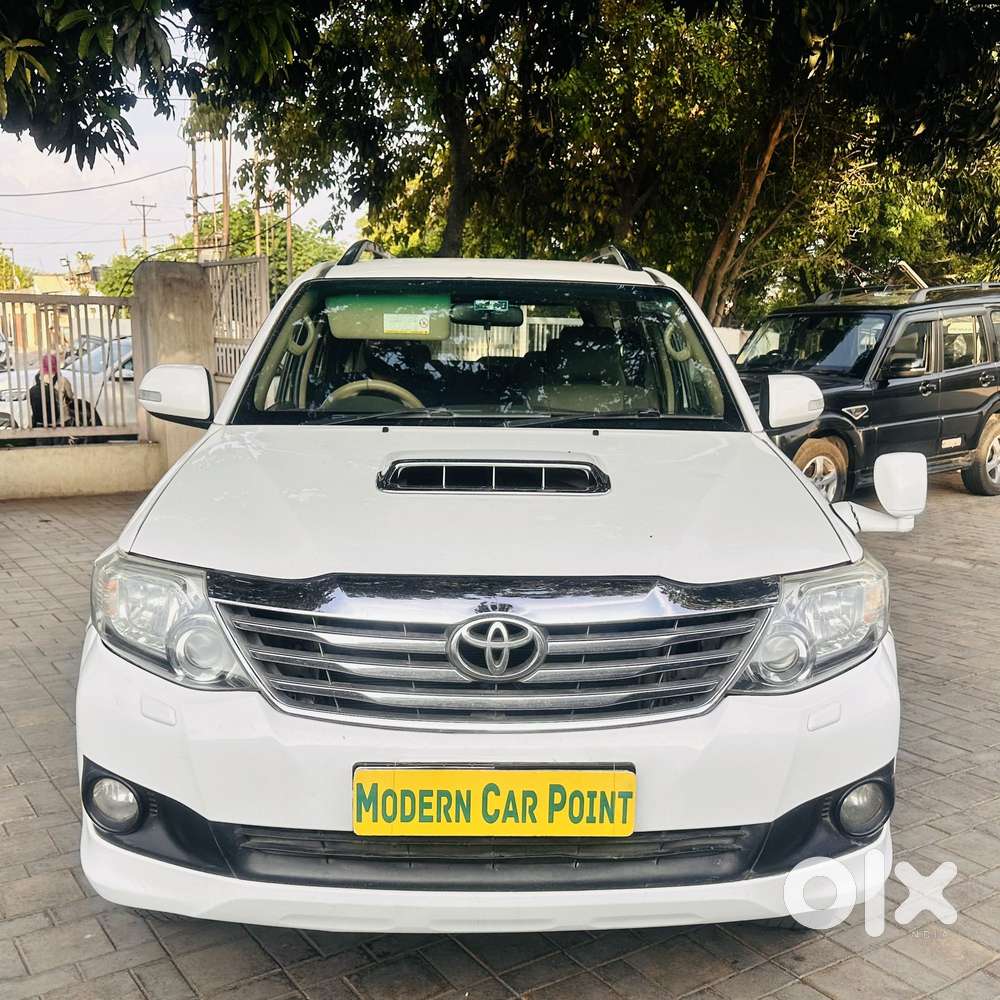 Toyota Fortuner 3.0 4x2 Automatic, 2012, Diesel