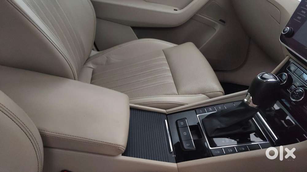 Skoda Superb 2.0 L&k Tsi At, 2021, Petrol