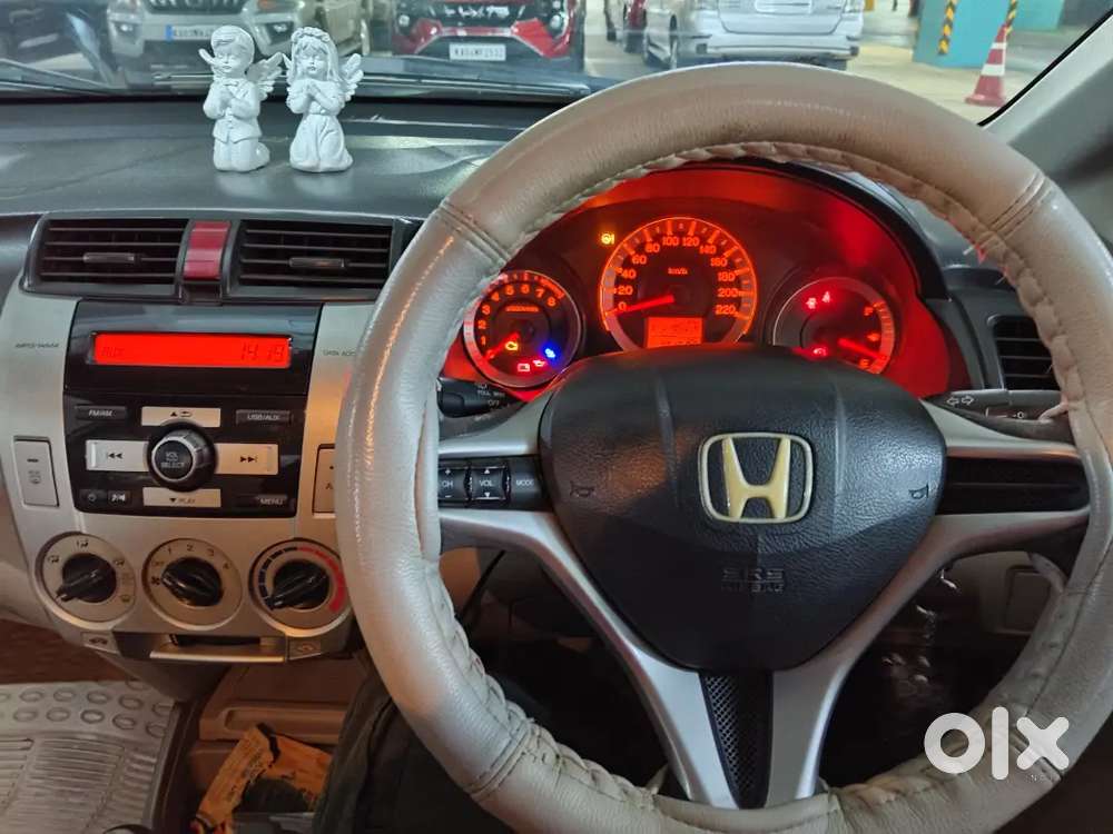 Honda City Petrol Manual 2009 104000 Km Driven