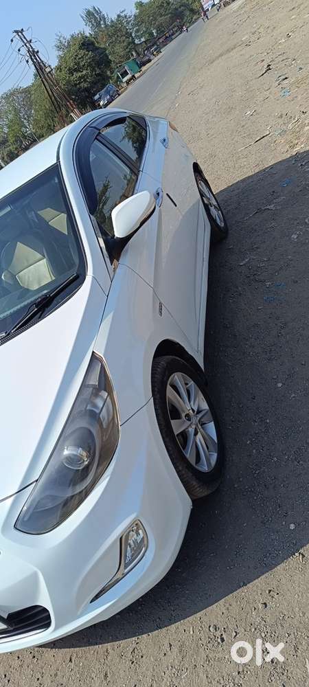 Hyundai Verna Fluidic 2013