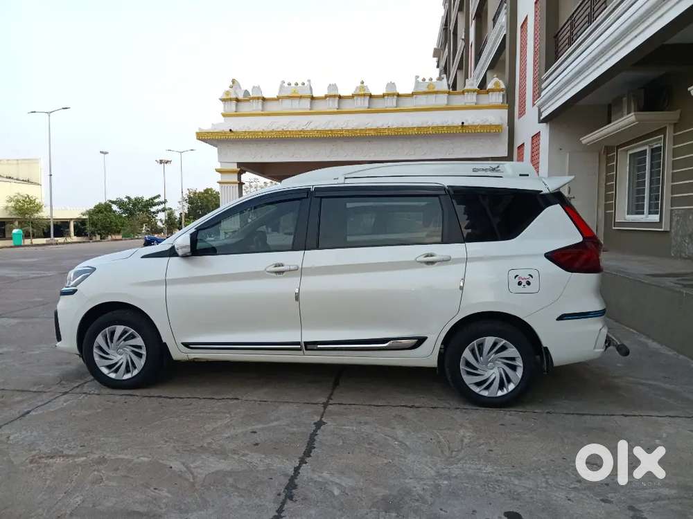 Maruti Ertiga 1.5 Vxi 2024