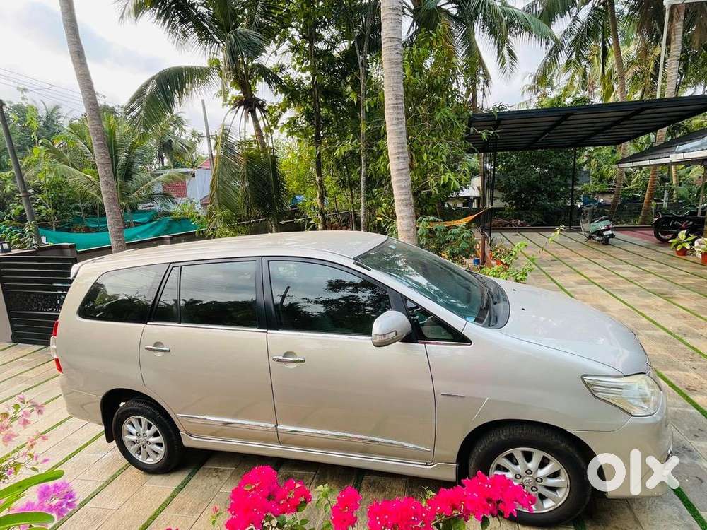 Toyota Innova 2015 Diesel Well Maintained