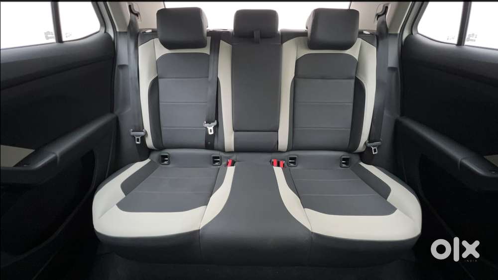 Volkswagen Taigun Topline 1.0 Tsi At (electric Seats), 2022, Petrol