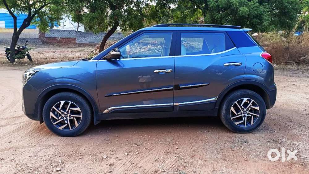 Mahindra Xuv300 W8, 2022, Petrol