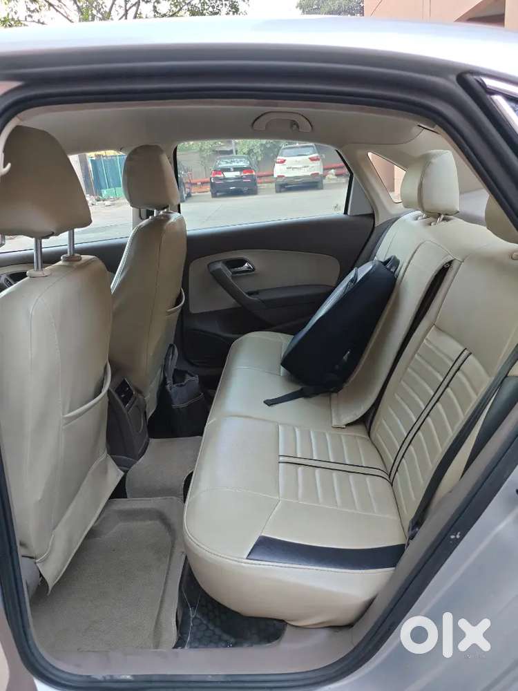 Skoda Rapid Elegance 2015 Car
