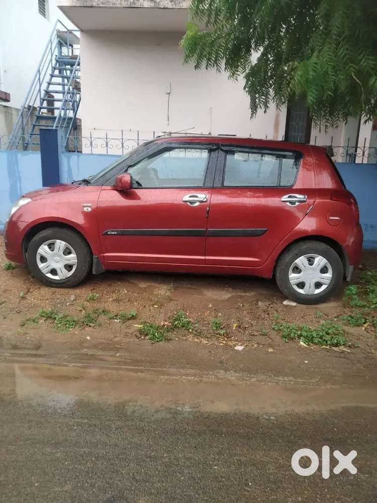 Maruti Suzuki Swift 2010 Diesel 99337 Km Driven