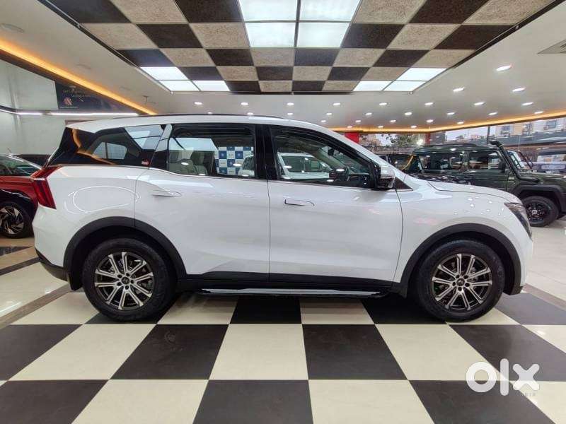 Mahindra Xuv700 2.0 Ax 7 Petrol At Luxury Pack Str, 2022, Petrol