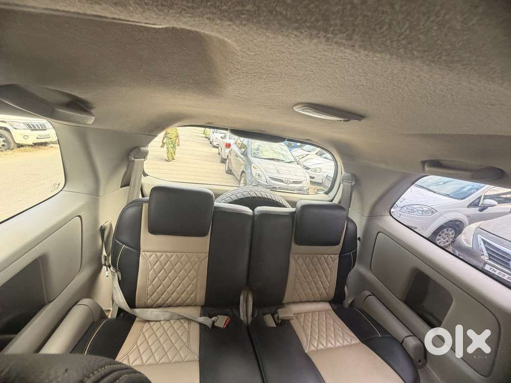 Toyota Innova 2.5 Vx 7 Seater Bs Iv, 2011, Cng & Hybrids