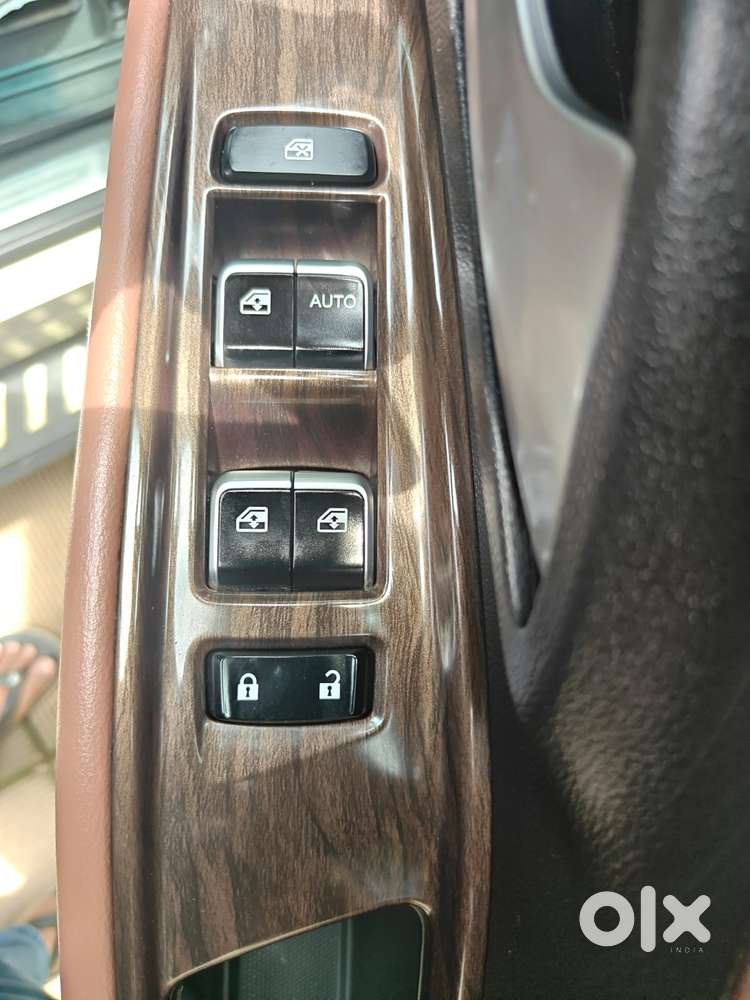 Mg Hector Plus Savvy Pro 1.5 Turbo Petrol Cvt 7 Str, 2024, Petrol