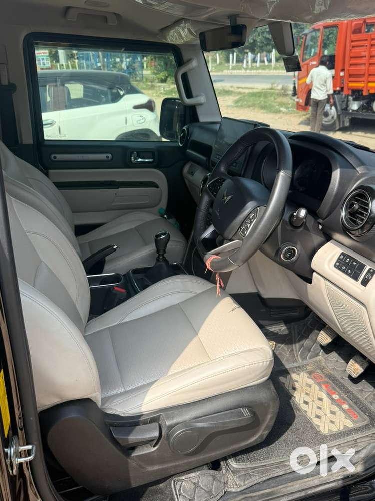 Mahindra Thar Roxx 2025