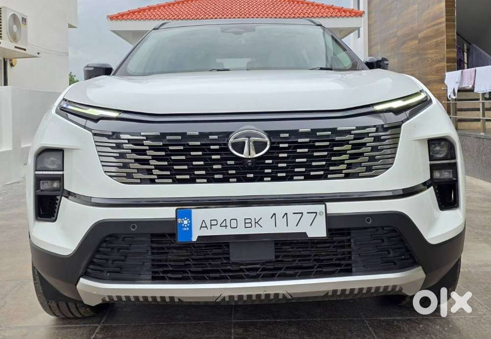 Tata Safari Accomplished Plus 6 Str Dual Tone, 2023, Diesel