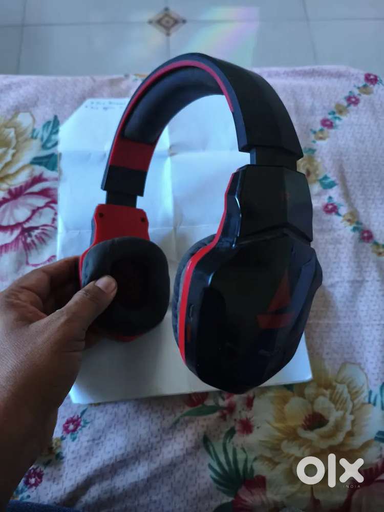 Boat Rockerz Head phone