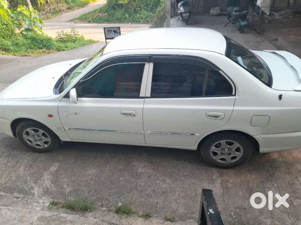Hyundai Accent ( Petrol + Cng )