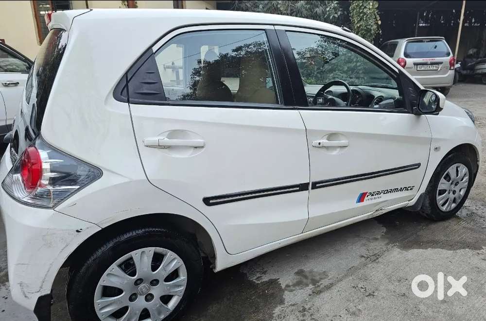 Honda Brio 2013 Petrol Smt