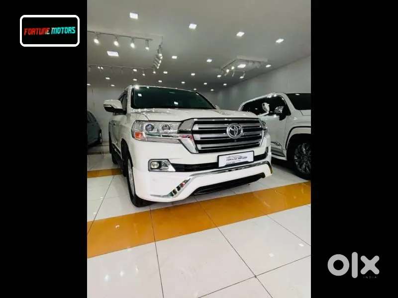 Toyota Land Cruiser [ ] 4.5 Vx Lc 200, 2014, Diesel