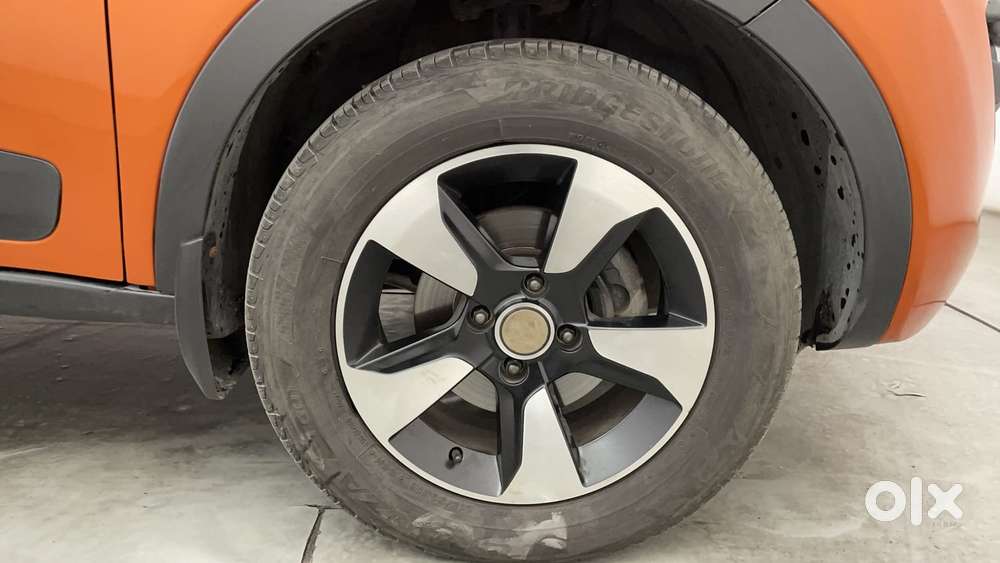 Tata Nexon 1.2 Revotron Xza Plus (o) Dual Tone, 2018, Petrol