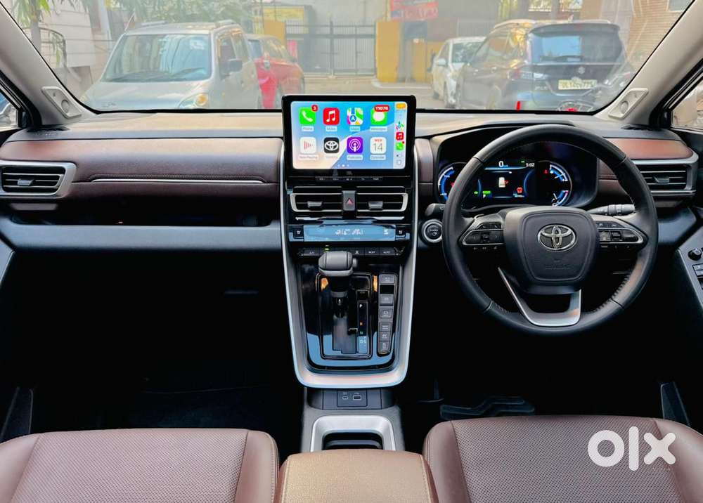 Toyota Innova Hycross 2.0 Zx (o) Hybrid 7 Str, 2024, Cng & Hybrids