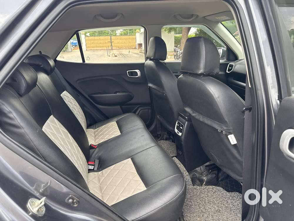 Hyundai Venue Mt 2021